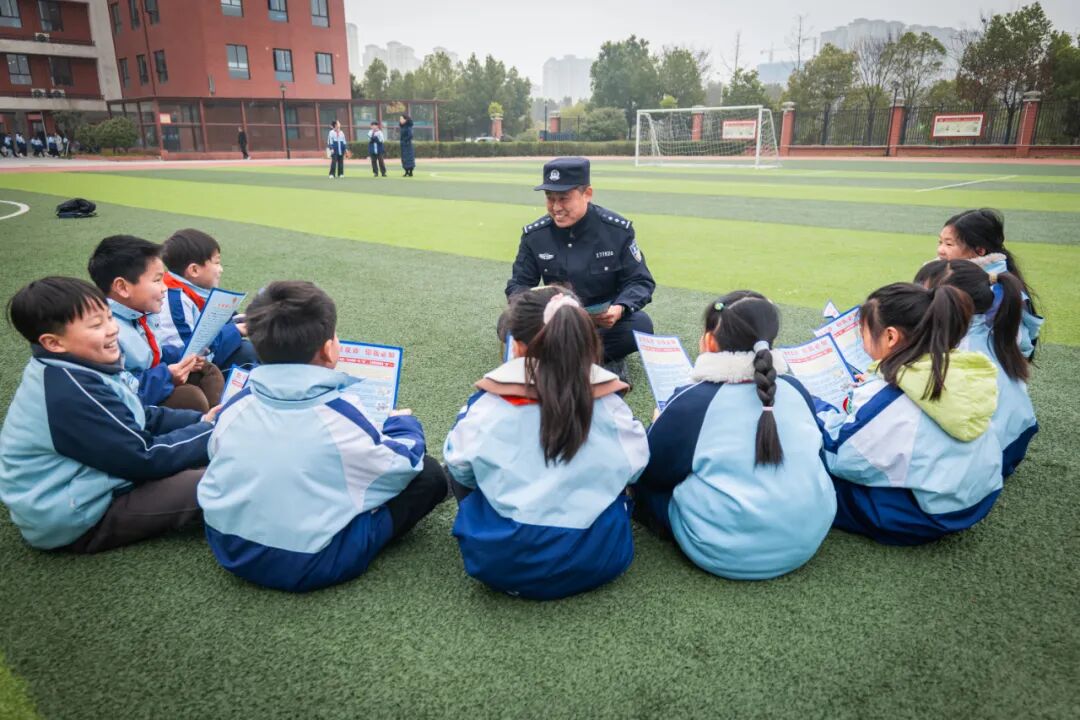 河南公安：多元共治 守护少年儿童健康成长 